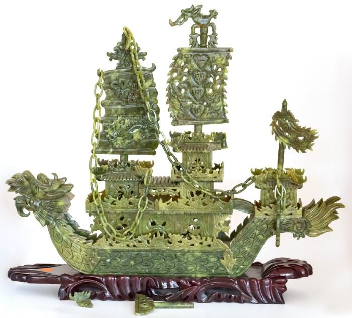 Jade Dragon Boat