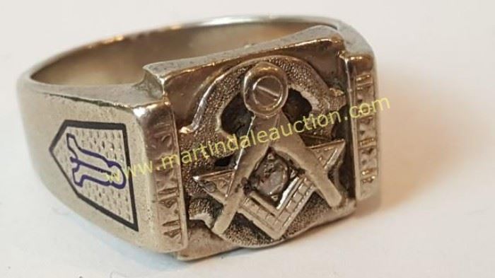 vintage 10k gold & diamonds Masonic ring