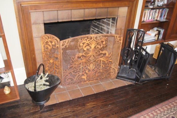 Iron fireplace screen, tools