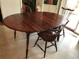 Table - Chairs- 2 Leaves