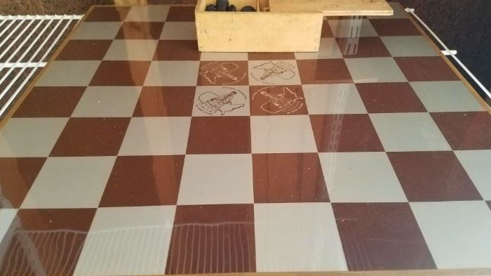 Alcoa Chess set with pieces 
