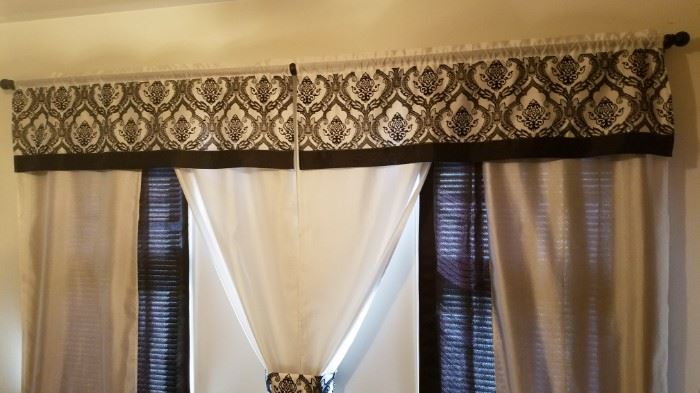 More curtains for sale 
