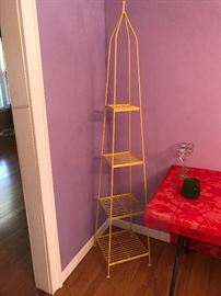 Great pyramid yellow shelf