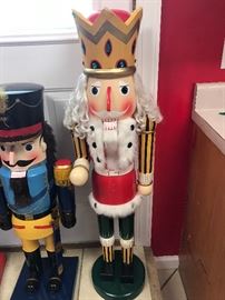 3-4' nutcrackers