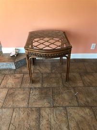 Glass top rattan/wicker end table
