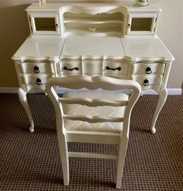 93. White & Yellow Vanity (44" x 22" x 39") w/ Chair (19" x 16" x 35")