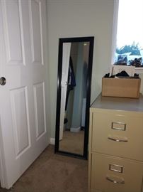 1st Bedroom Right: Mirror