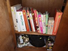 Kitchen:Cook Books