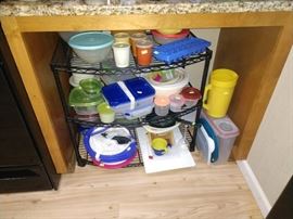 Kitchen: Tupperware