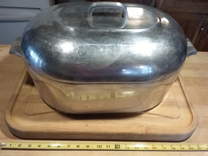 Big Roasting Pan and Cutting Board