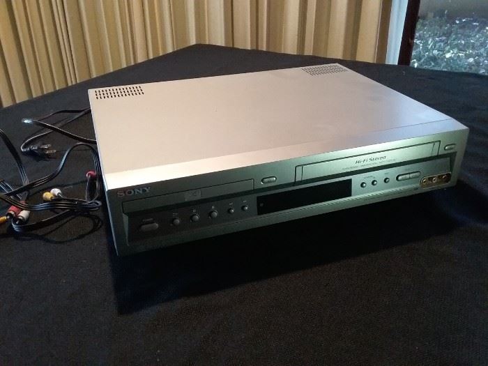 DVD VHS Player Recorder