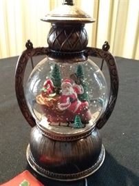 Lantern Shaped Christmas Snow Globe