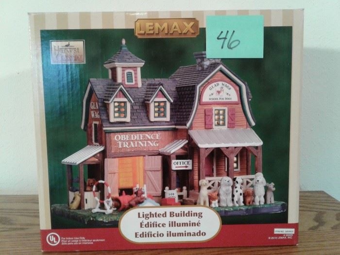 Lighted Building by Lemax