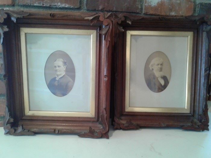 x2 Antique Vintage Picture Frames
