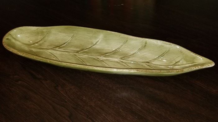 Leaf pottery