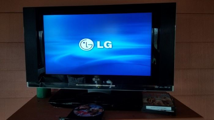 LG flat screen with built in  DVD player
