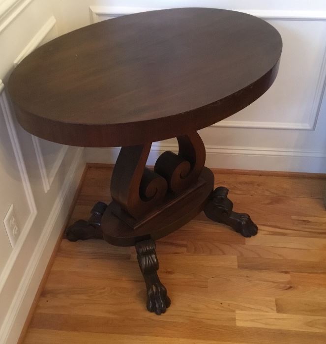 Vintage Mahogany Oval Pedestal Table