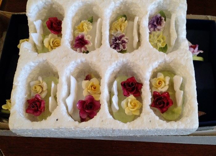 Porcelain Roses Place Card Holders 