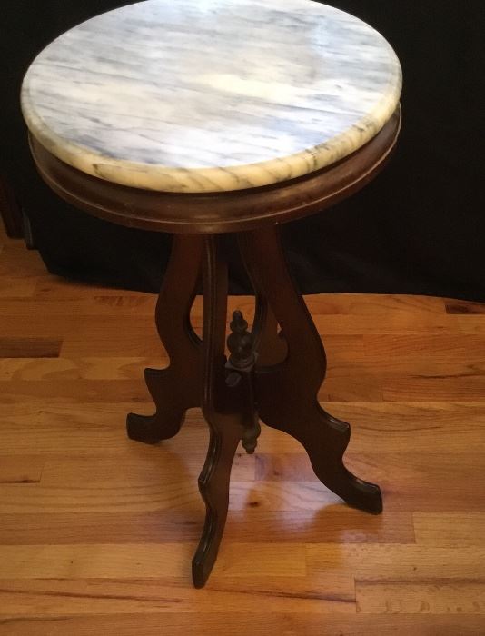 Antique Lamp Table/Plant Stand