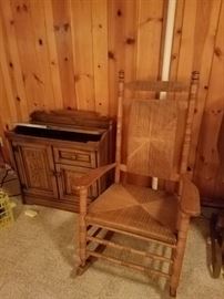 Stereo and strong rocking chair