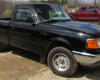 1994 Ford Ranger XLT Truck - Standard Shift