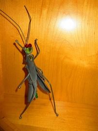 Iron praying mantis