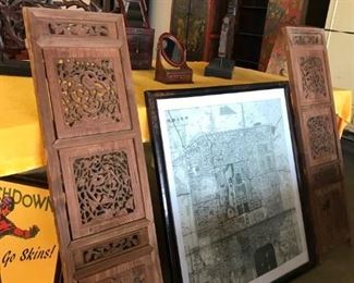 Pair of shutter with carving