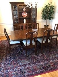 Like new Thomasville set and super clean Karastan rug