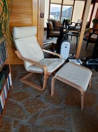 Poang chair and ottoman=clean!