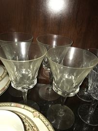 #19	crystal  4 small stem wine glasses  	 $20.00 

