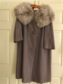 #48	gray Amter's fashion Denver vintage coat w fur collar 	 $60.00 
