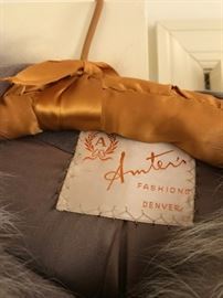 #48	gray Amter's fashion Denver vintage coat w fur collar 	 $60.00 
