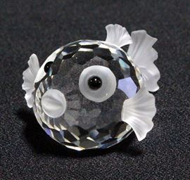 Swarovski Silver Crystal Puffer Fish Figurine # 7644 NR 041000 With Box And COA