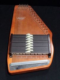 Oscar Schmidt 3 Octave Autoharp In Case