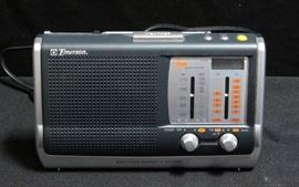 Emerson Weather Band/TV Sound/AM/FM Portable Radio Model RP6250 Powers On
