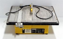 QEP 7" Wet Tile Saw Model 60083, Powers On
