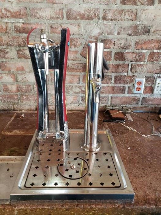 2 tap beer dispenser
