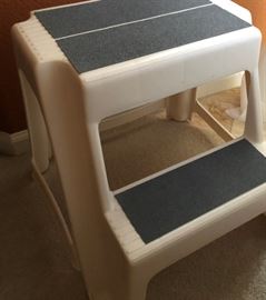 Stool (perfect for "Man's Best Friend" getting onto bed)