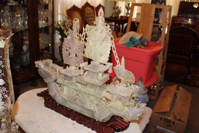 Jade (Nephrite) dragon boat