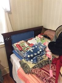 Nice antique 5 piece twin bedroom suite