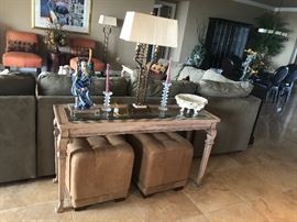 NICE PAIR OF OTTOMANS UNDER SOFA TABLE . VERY NICE SOFA TABLE OTTOMANS LOOK LIKE THEY HAVE NEVER BEEN SAT UPON