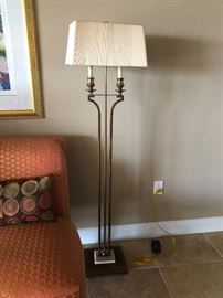 FLOOR LAMP WITH MATCHING TABLE LAMP