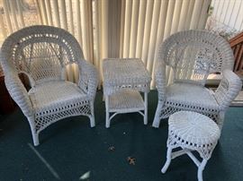 White Wicker in Great condition
