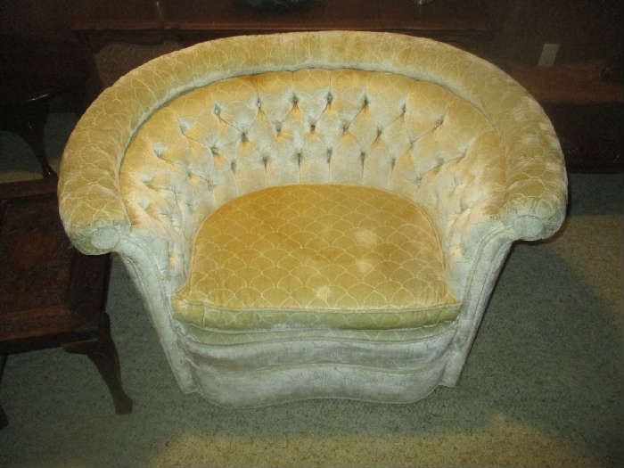 Tufted velvet Barrel armchair 1 of 2