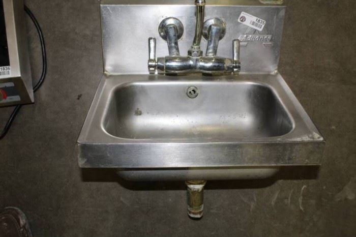 Stainless Steel Wall Hung Hand Sink