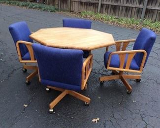 1970s Butcher Block Table with Four Swivel Chairs