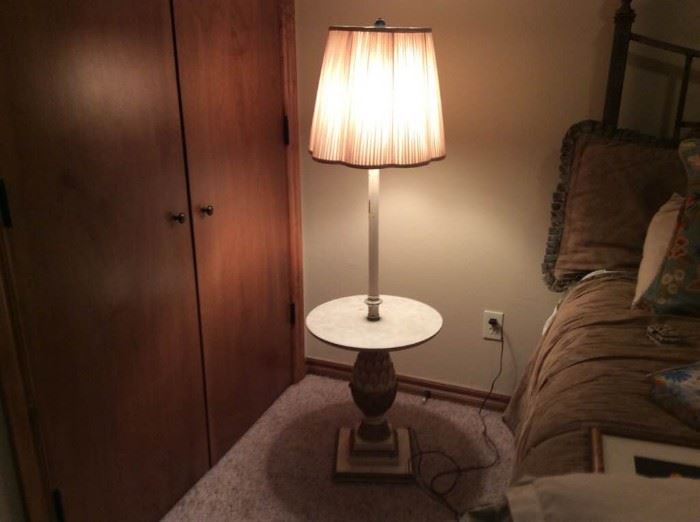 Artichoke Base Side Lamp Table