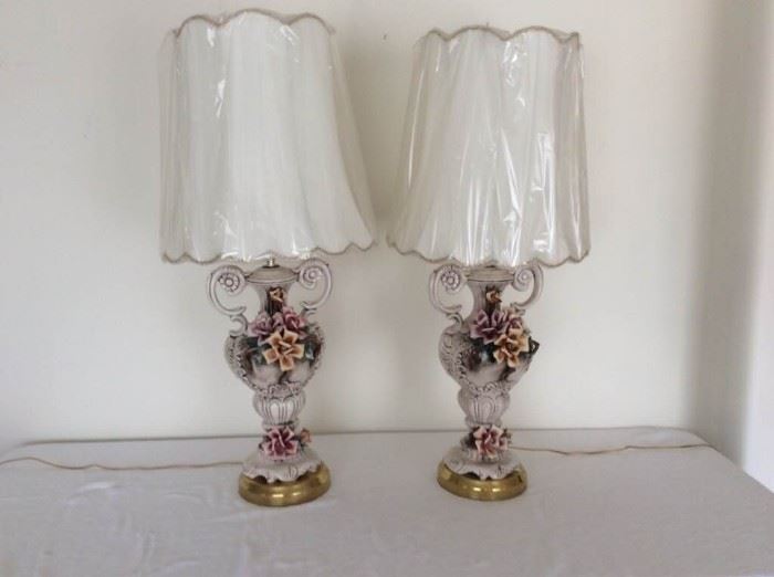 Pair of Azzolin Brothers Capodimonte Lamps