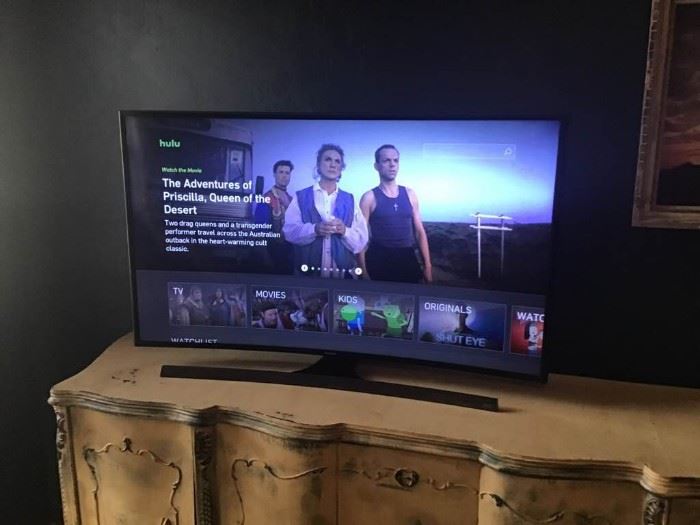 Samsung 48 Inch Curved Screen Smart TV