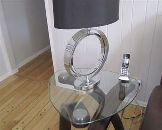 PAIR OF MATCHING END TABLES AND MATCHING LAMP